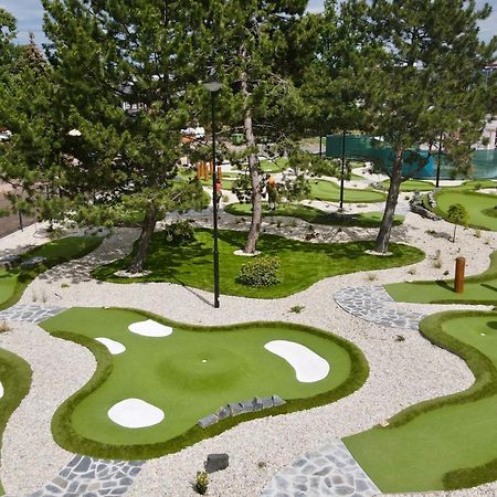 Hotel Arena Chomutov Zewnętrze zdjęcie