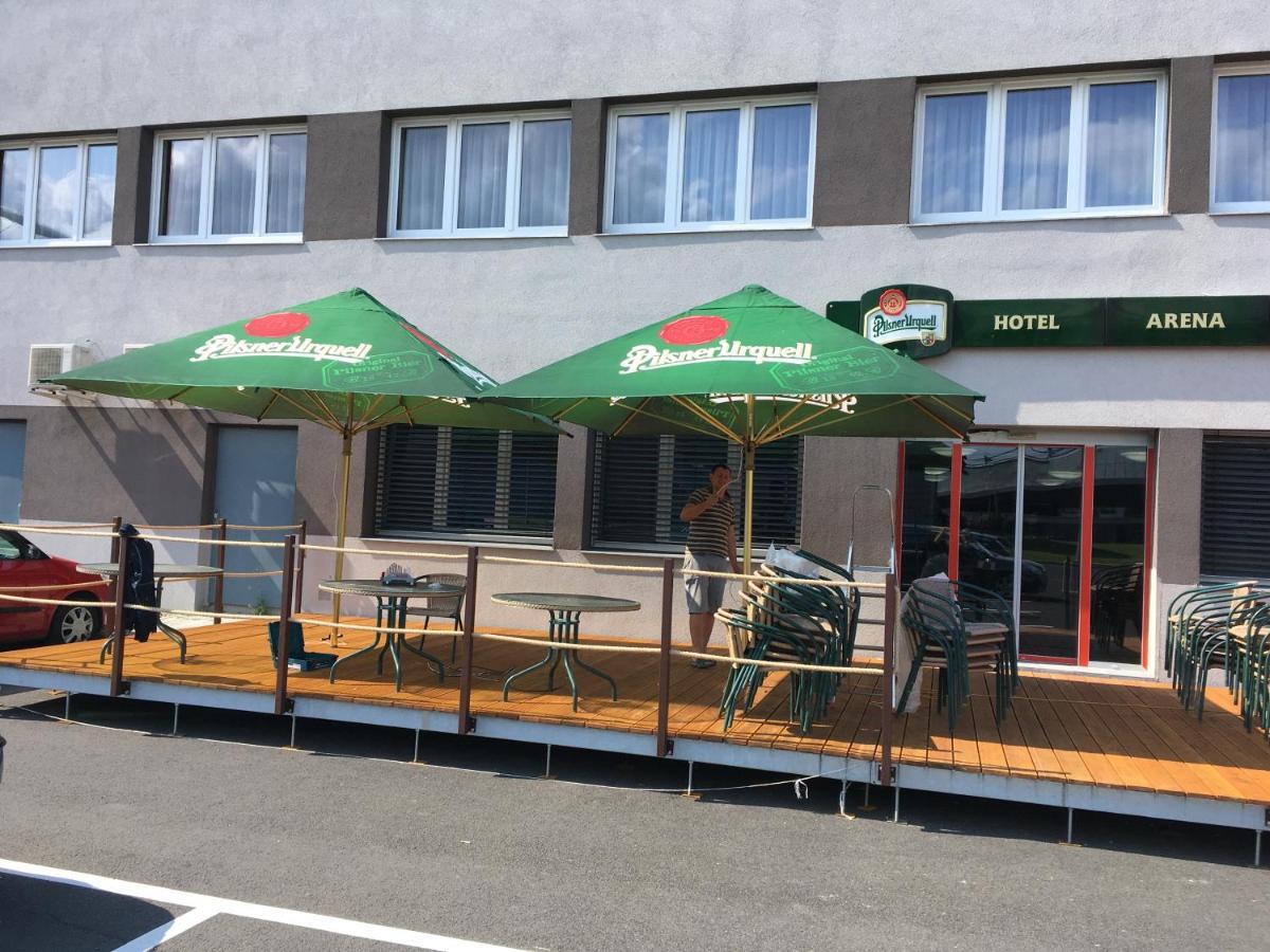 Hotel Arena Chomutov Zewnętrze zdjęcie
