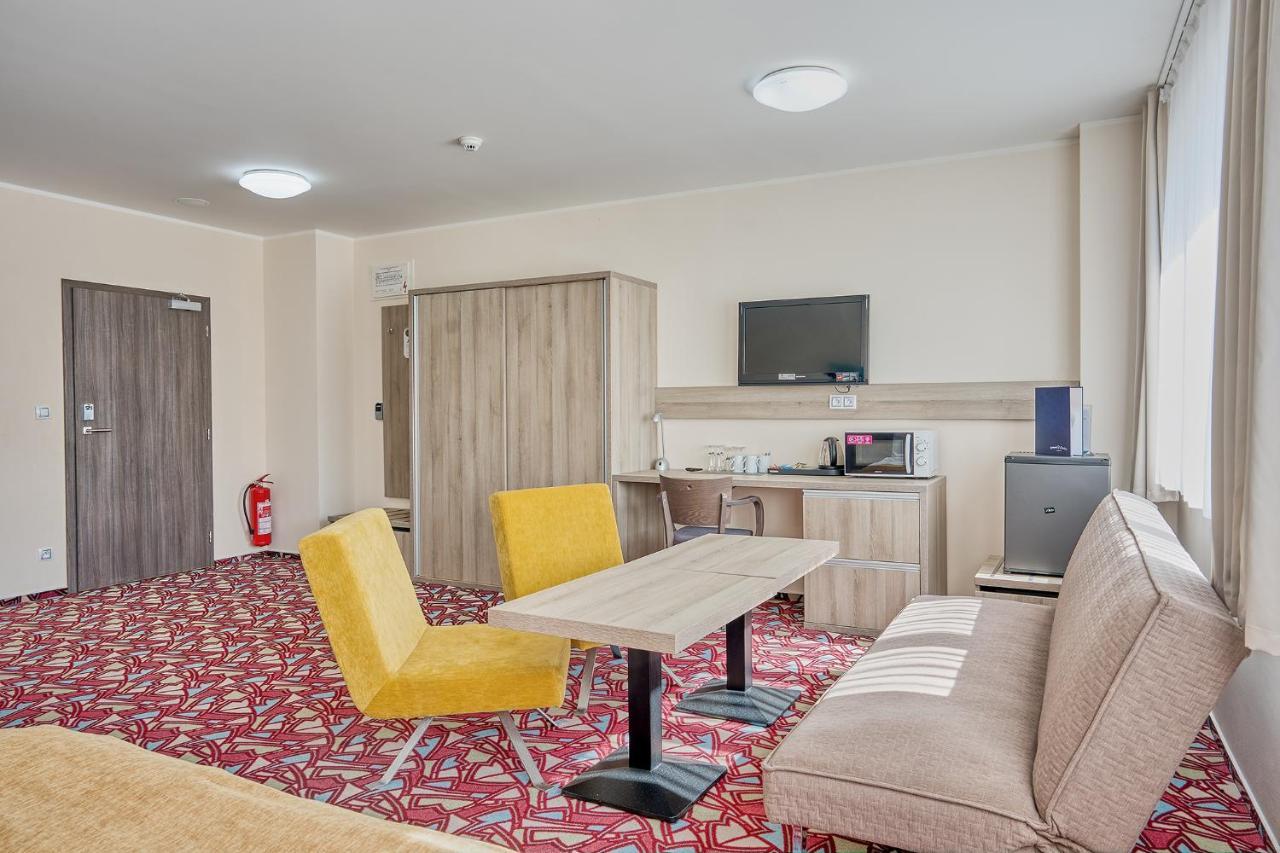 Hotel Arena Chomutov Zewnętrze zdjęcie